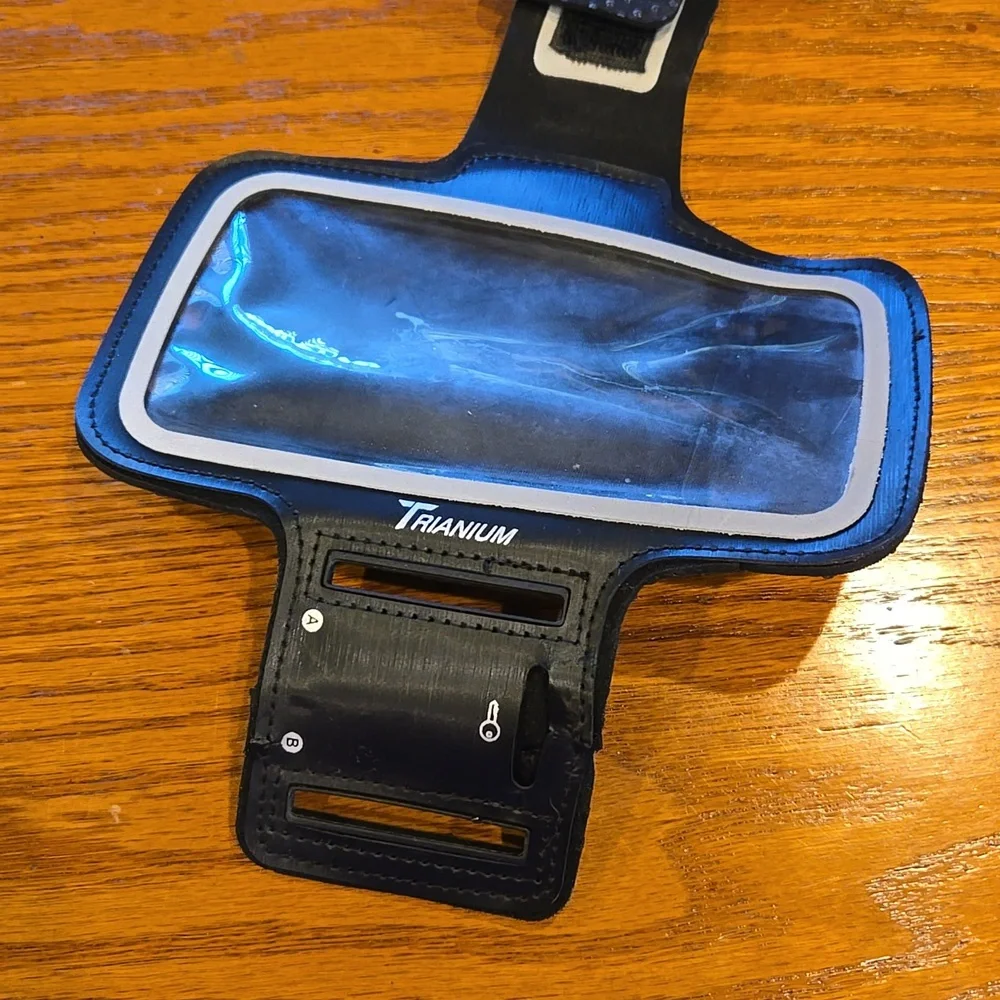 Trianium running/ Walking Armband